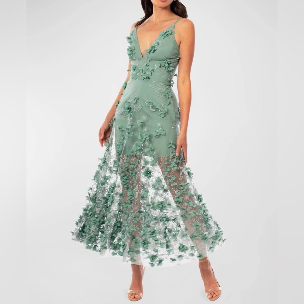 HELSI Vanessa Embroidered Floral Applique Maxi Dress